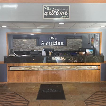 Americinn By Wyndham Hartford Wi Exterior foto