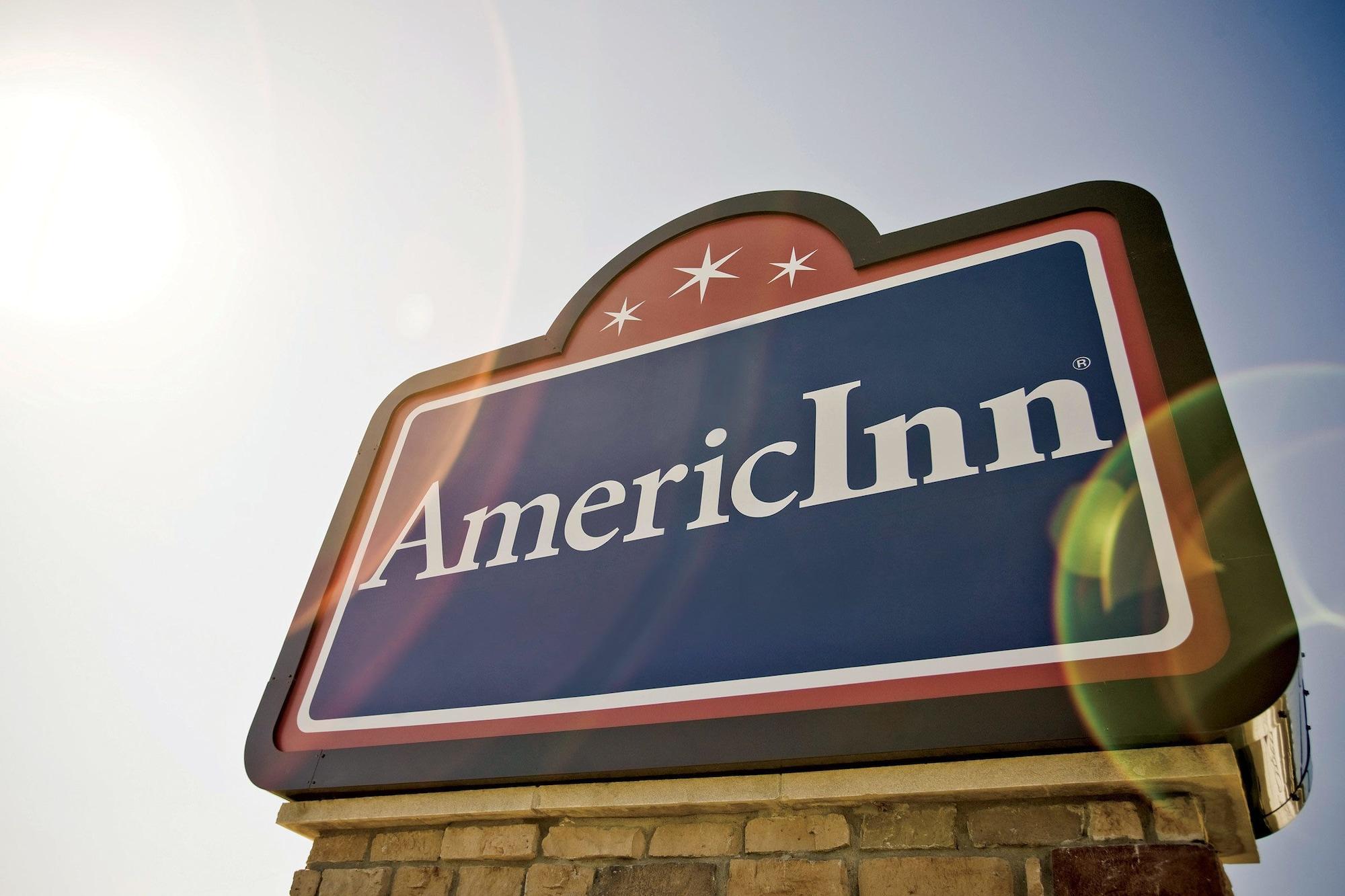 Americinn By Wyndham Hartford Wi Exterior foto